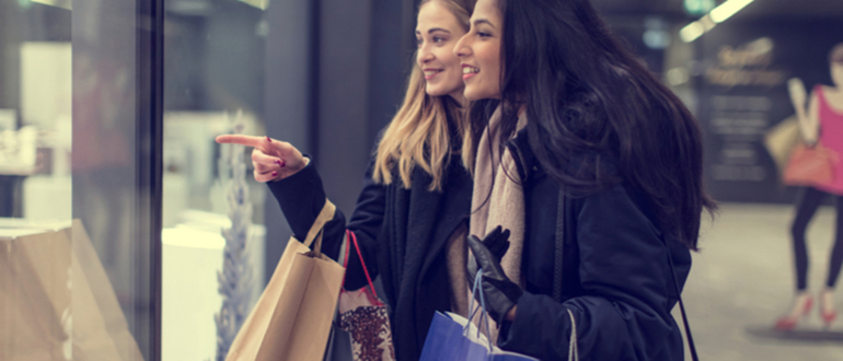 women shopping